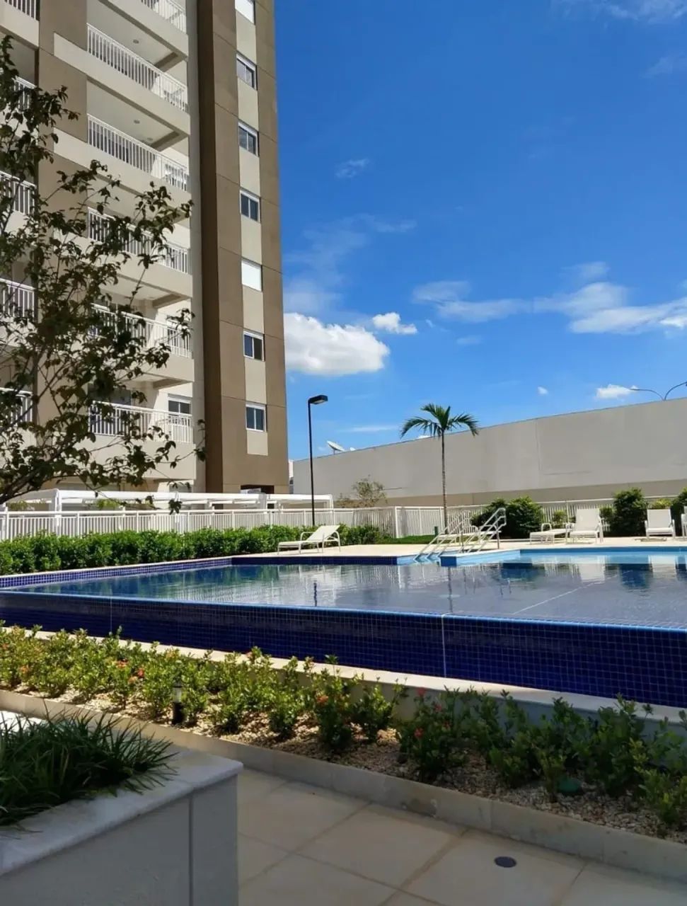 Imóvel para aluguel e venda possui 72 m2 com 3 quartos, sendo uma suite