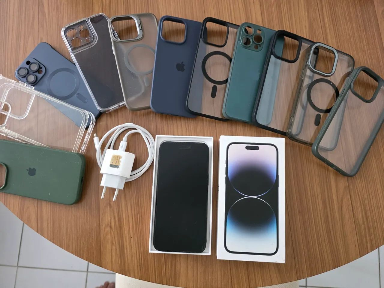 iPhone 14 Pro Max 256GB impecável com caixa, carregador e 11 cases - Foto 5