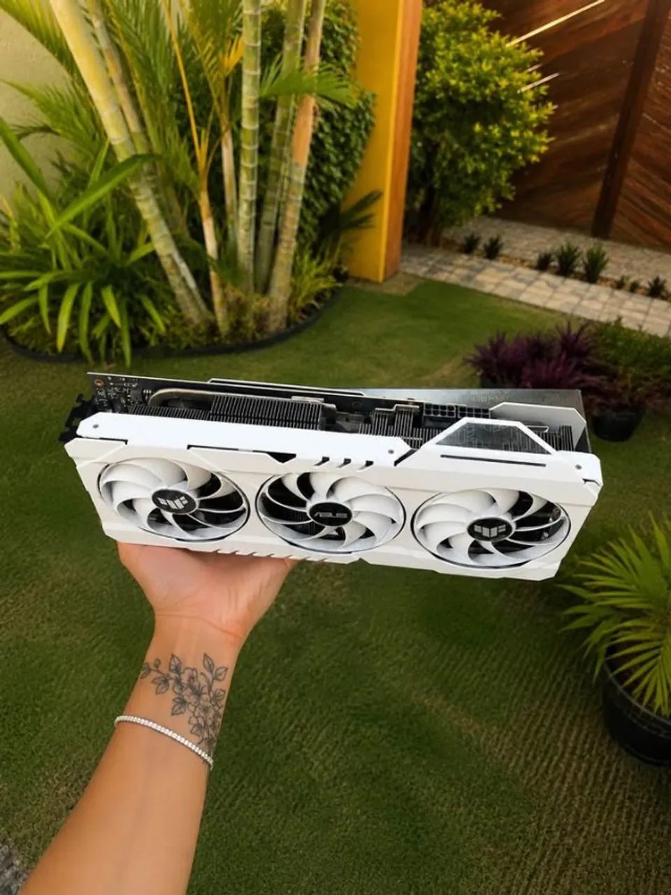 RTX 3080 ASUS TUF BRANCA - Foto 2