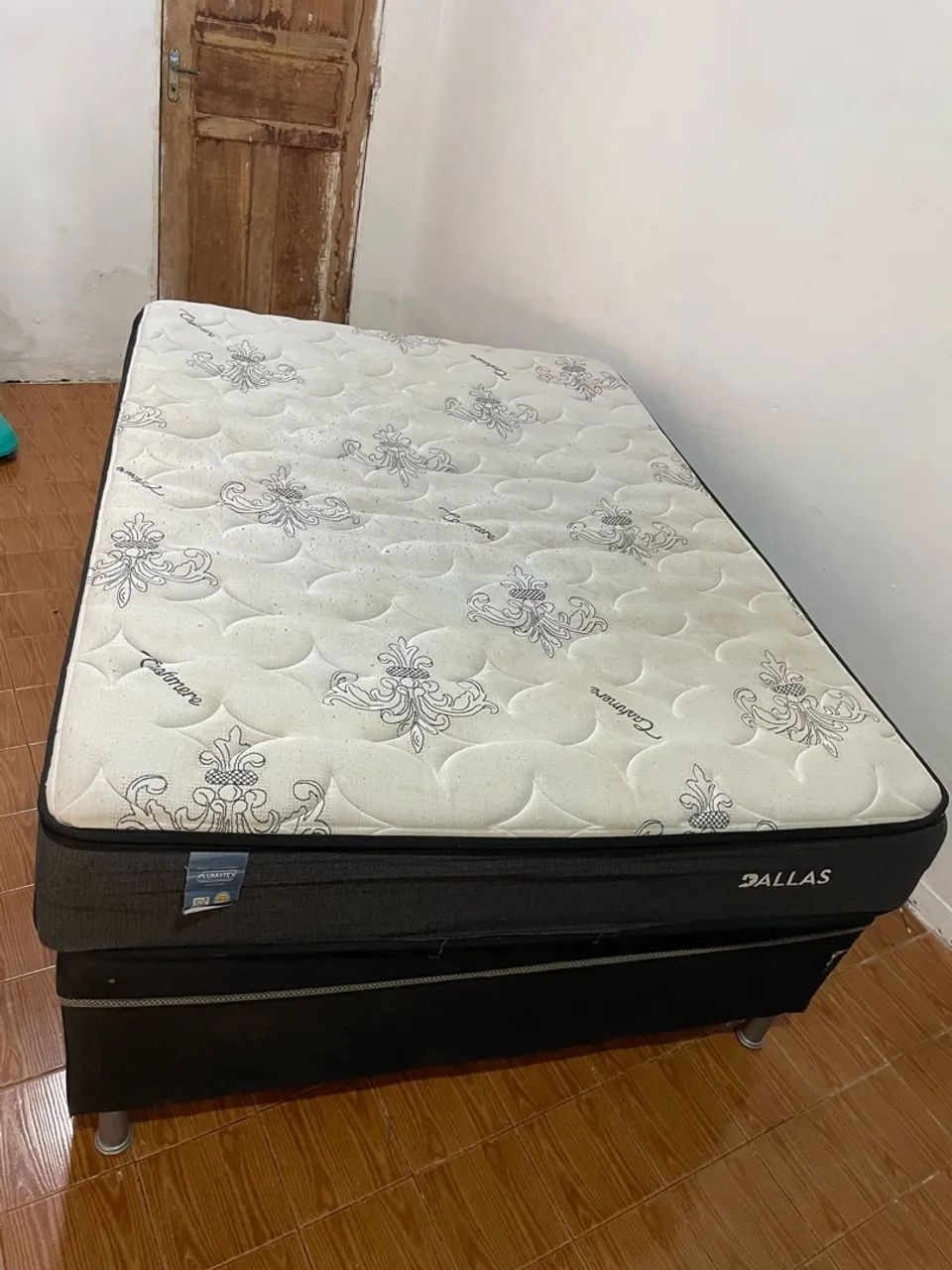 Cama casal com colchão  - Foto 2