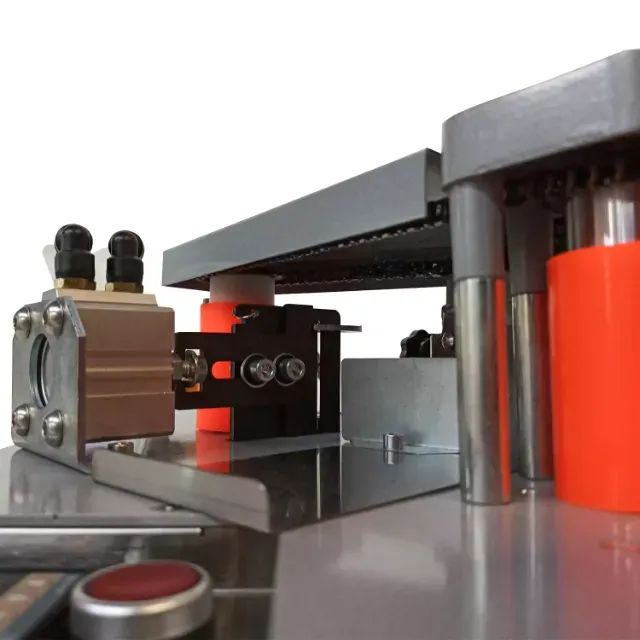 Coladeira de Borda MDF Corte Automáticos 825w Monofásico para Bancada 220v - E035739 - Foto 2