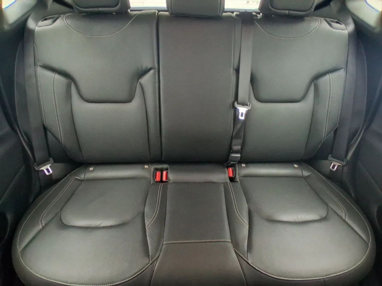 Jeep Renegade Long. T270 1.3 TB 4x2 Flex Aut., foto 16 de 18