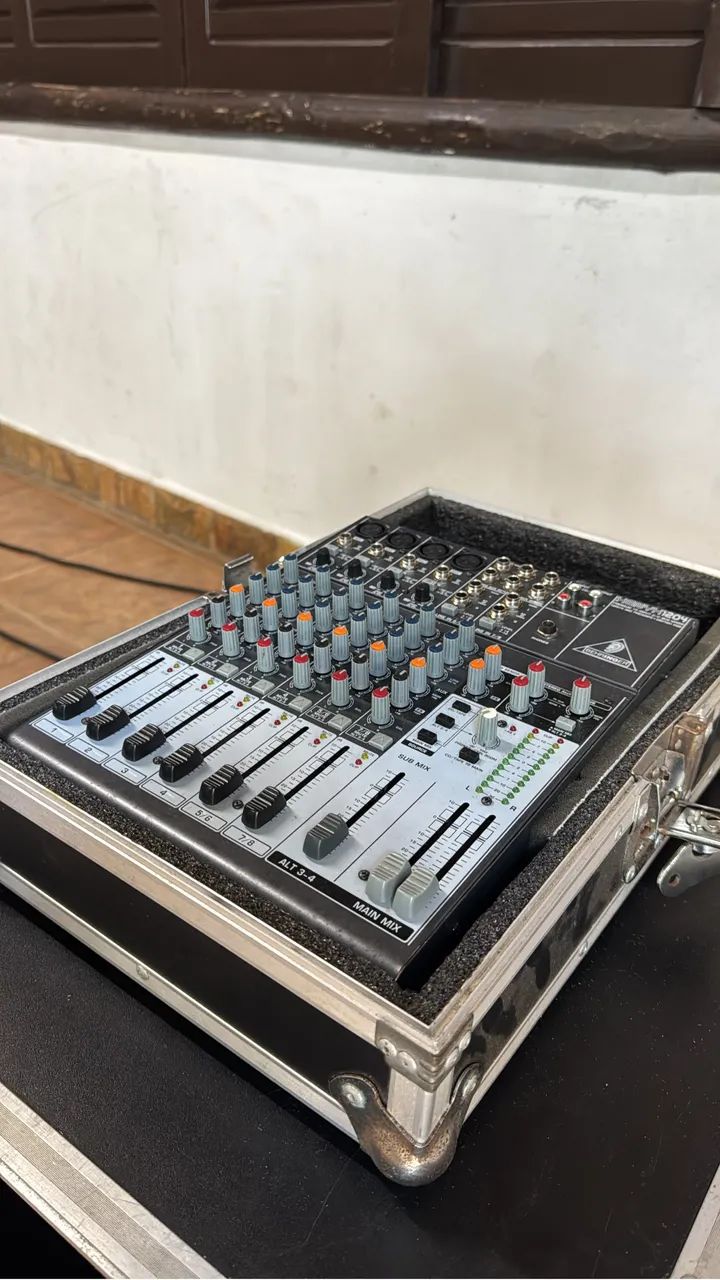 Mesa de som behringer XENYX1204 - Foto 2