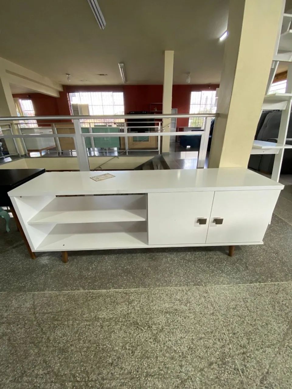 Rack para tv branco 