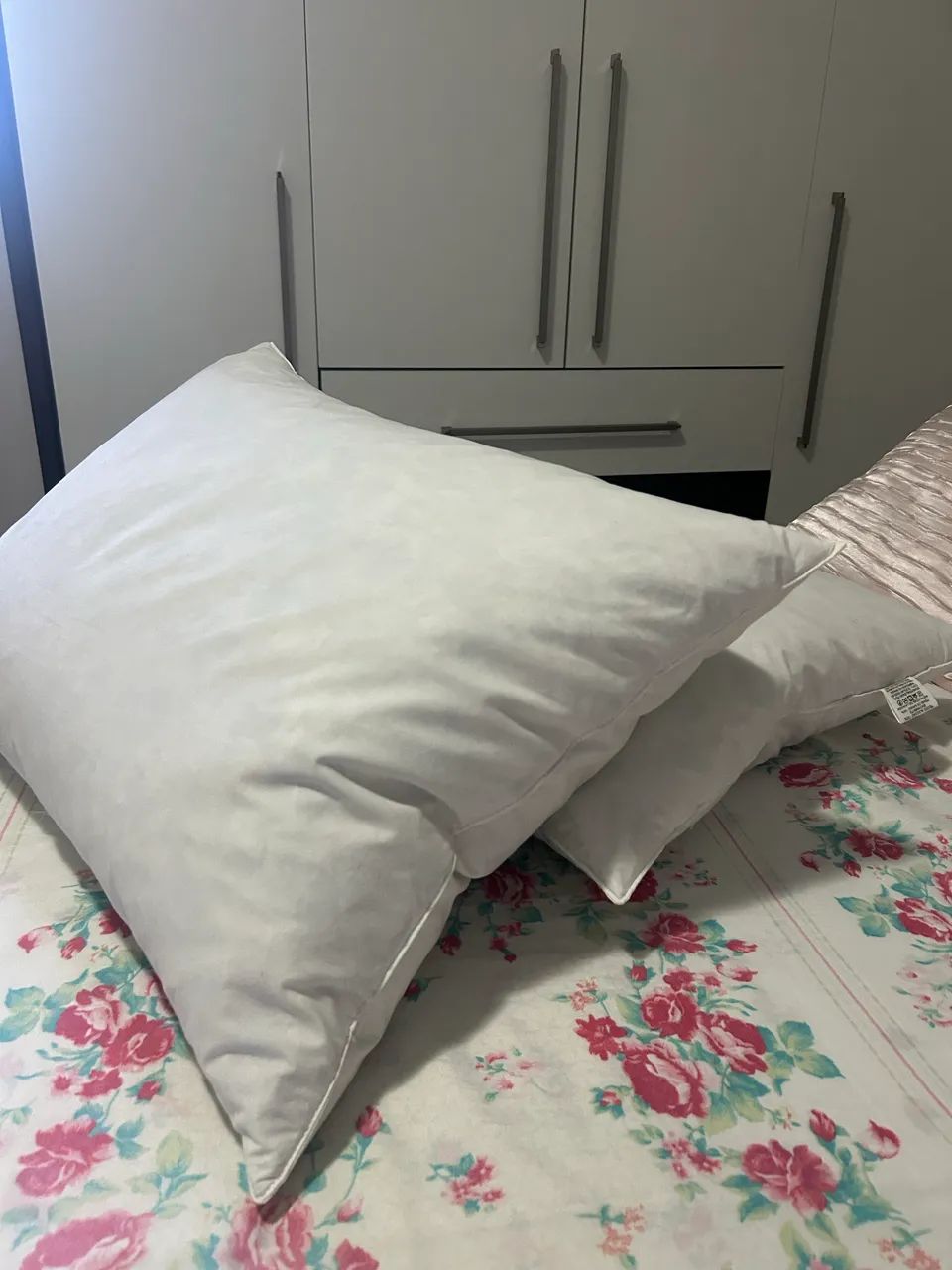 Vendo travesseiros pena de ganso. - Foto 4