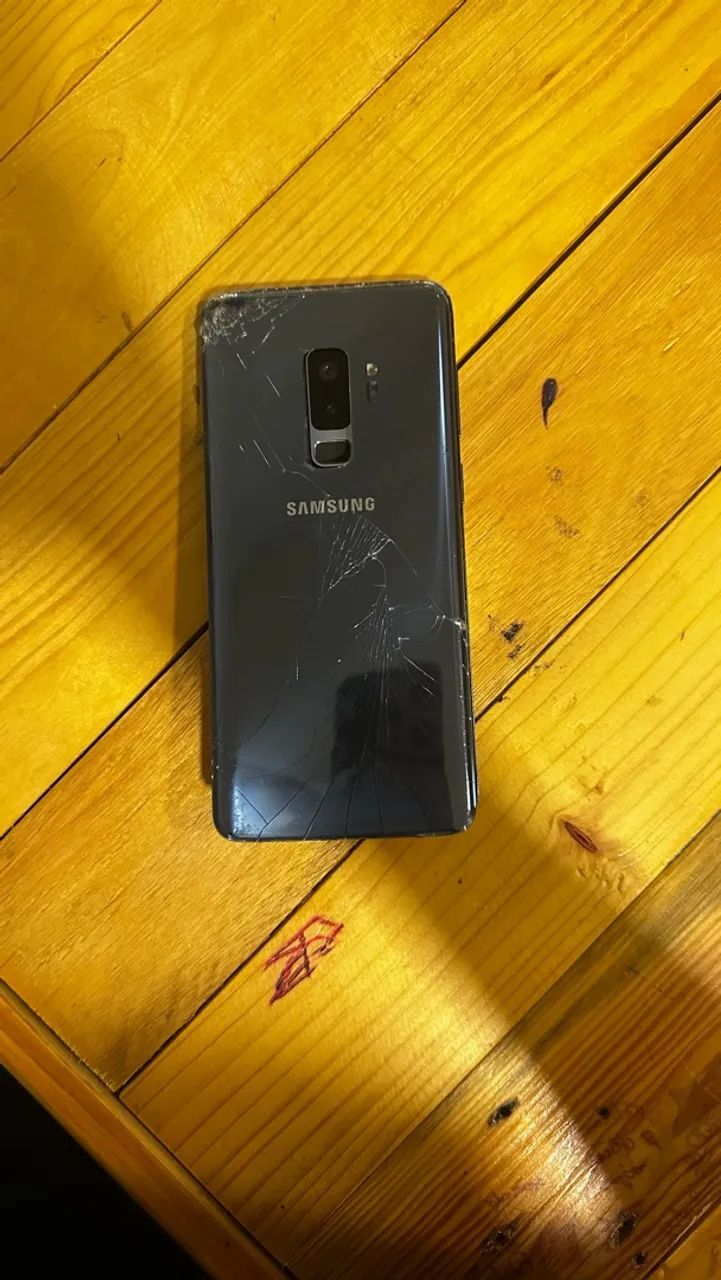 Celular para retirada de peça ou concerto 