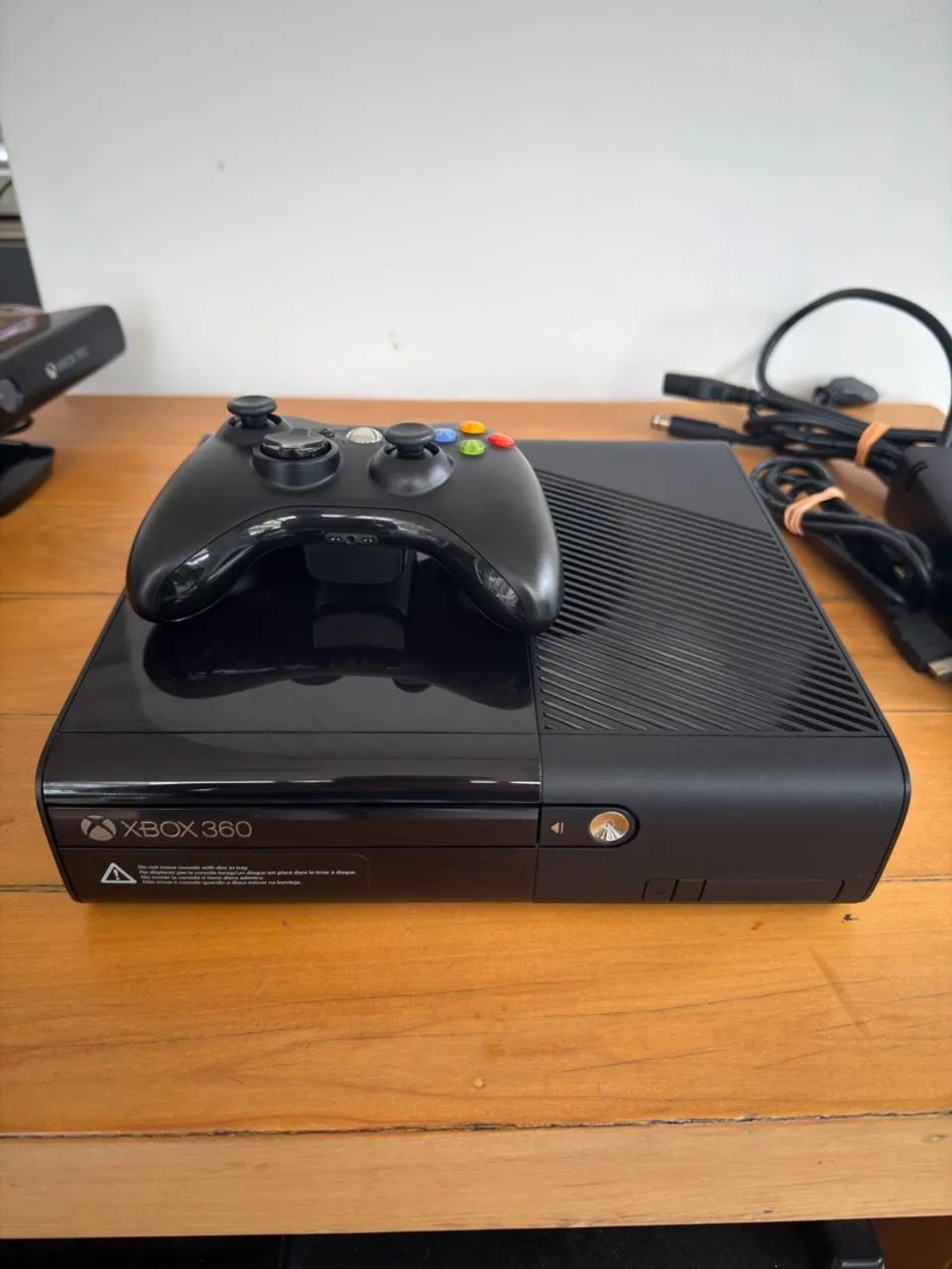 Xbox 360 desbloqueado, 1 controle e kinect  - Foto 2