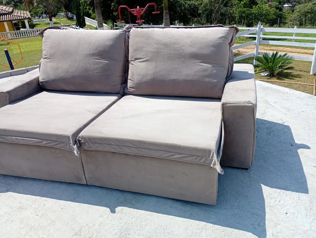 Sofa retratil 2,50m top !! - Foto 3