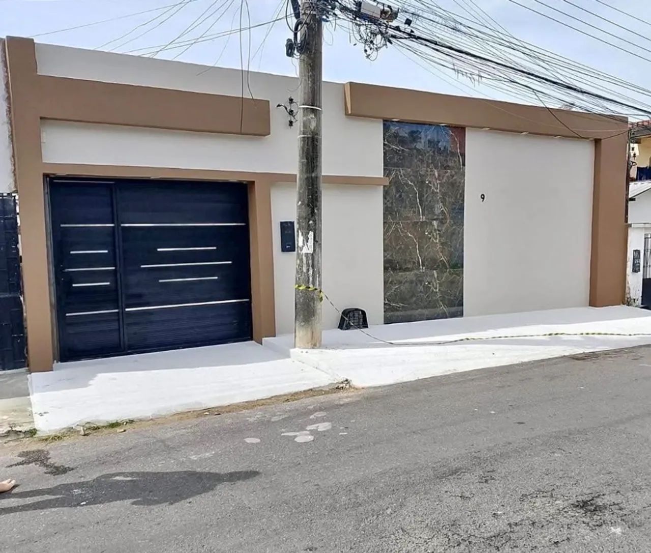 - Casa no Araçagi 