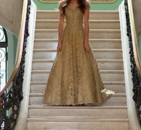 Vestido Dourado Sherri Hill - Foto 3