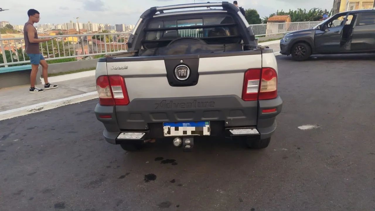 Fiat Strada Adventure1.8/ 1.8 Locker Flex CD 2012 - Foto 3