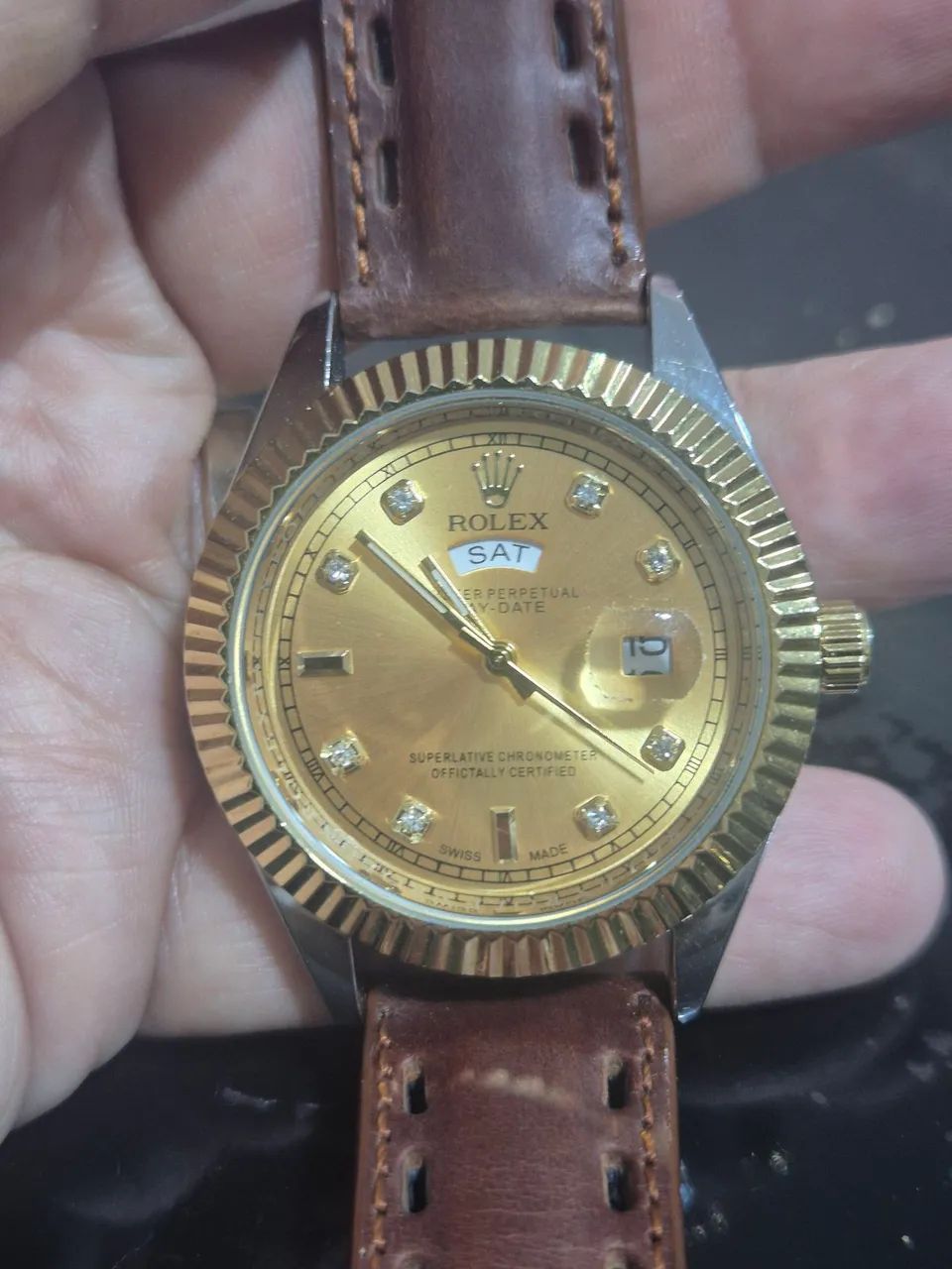 Relógio  DAY-DATE  À QUARTZ   -   FUNCIONANDO PERFEITAMENTE