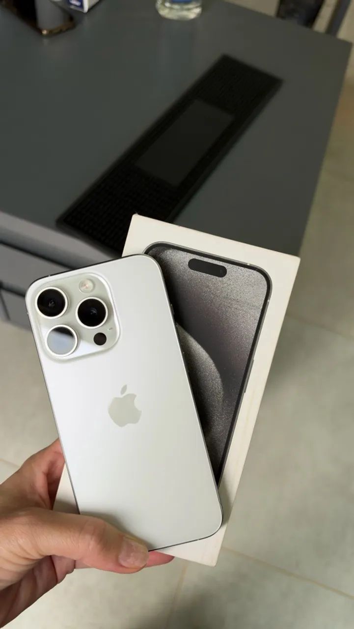 iPhone 15 pro 128gb branco  - Foto 2