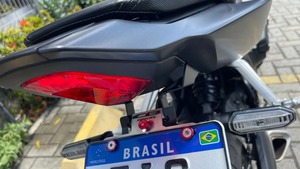 Honda CB650R E-clutch - Foto 2