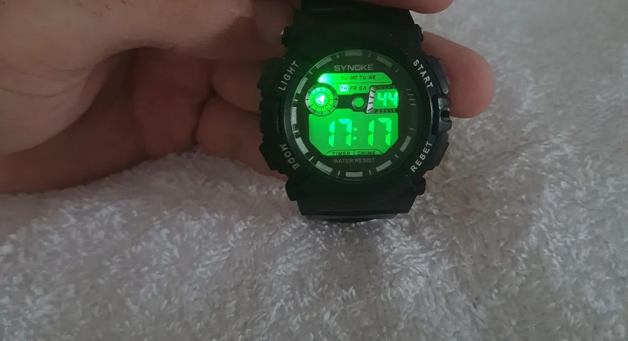 Relógio Digital à Prova d Água - Completo com LED e Cronômetro - Foto 4