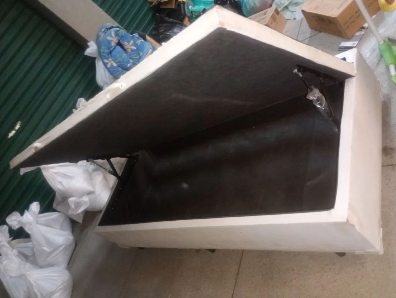 Vendo Cama Box Baú Solteiro  - Foto 3