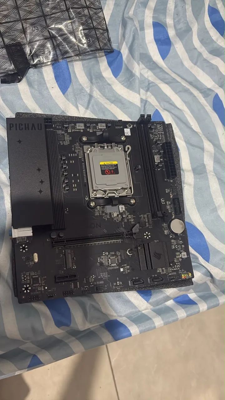 Placa mãe B850m AM5 nova 