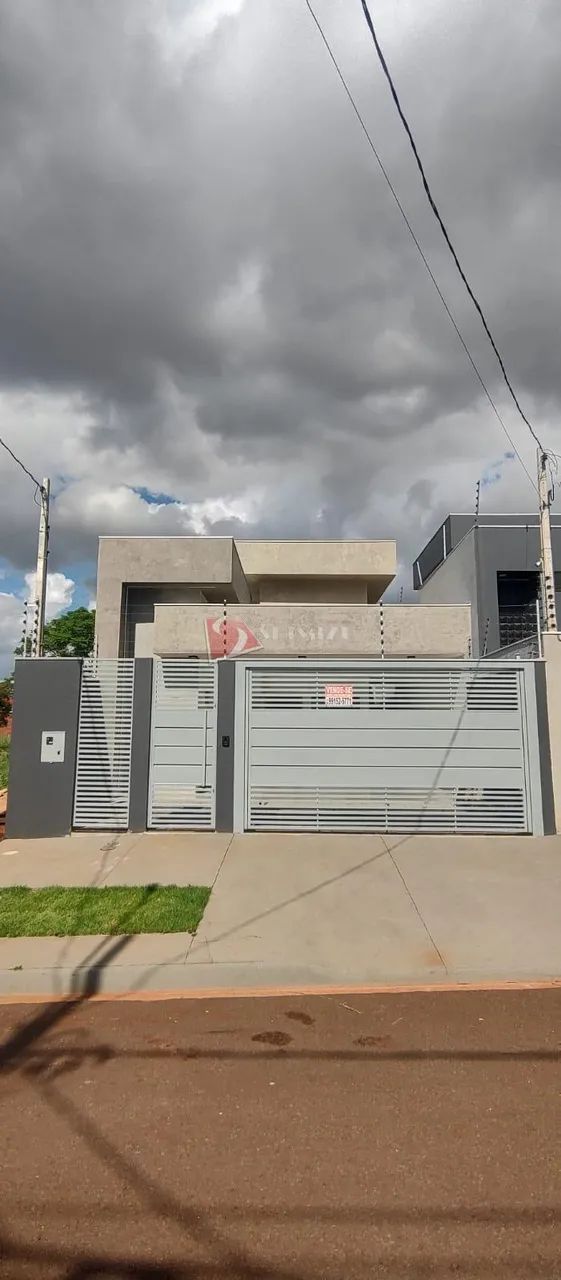 Casa à venda em Maringá, Parque Industrial 200, com 3 quartos, com 180 m² - Foto 2