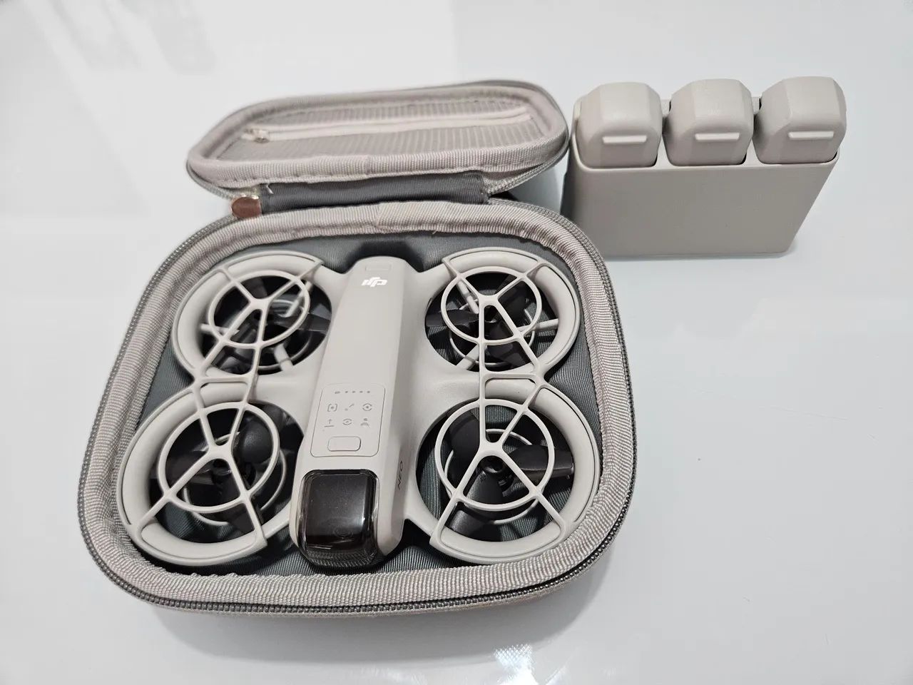 Dji Neo + hub com 3 baterias  - Foto 3