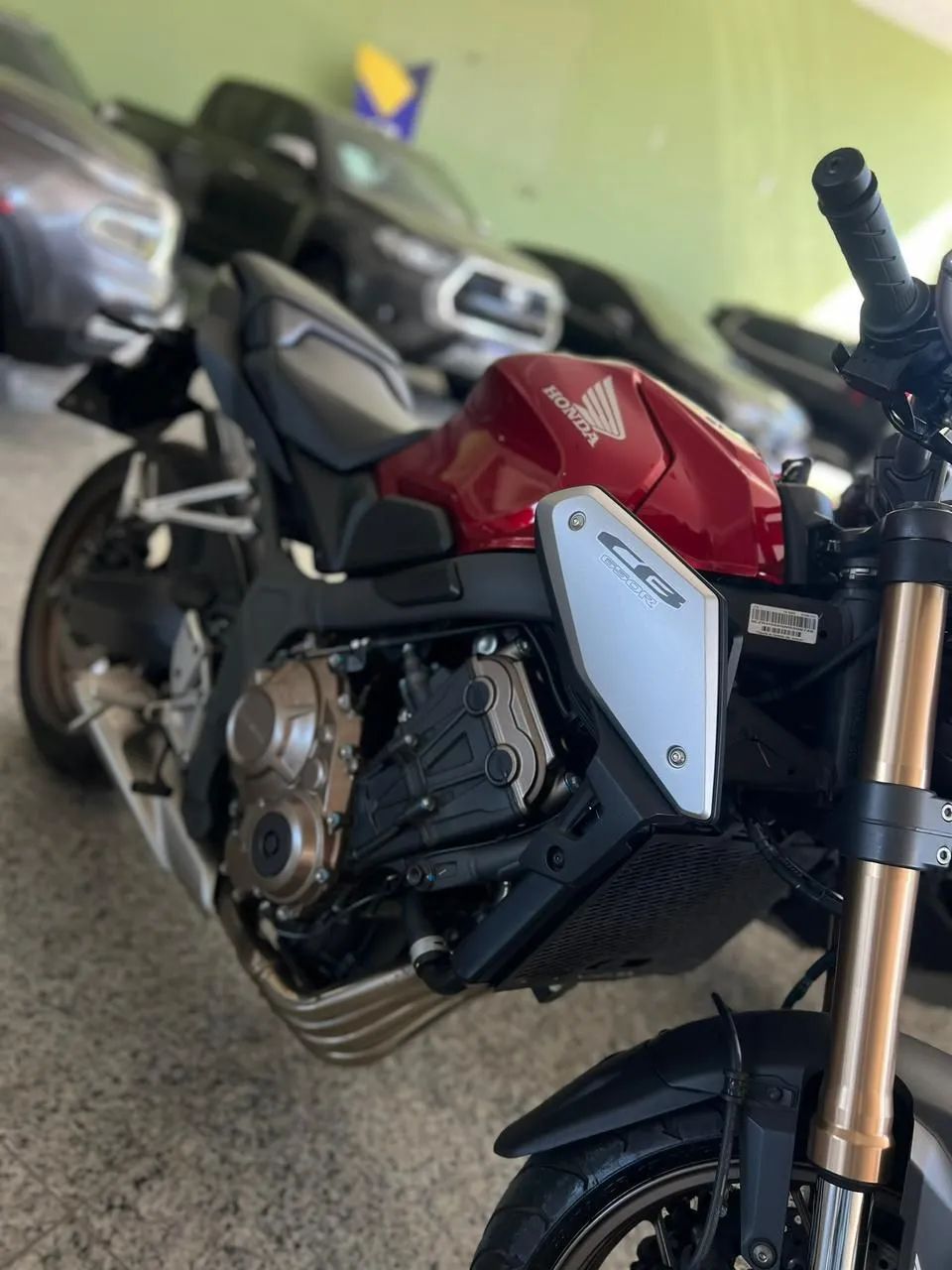 CB 650R - Foto 3