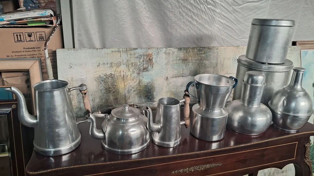 Bules e peças antigas em alumínio para servir ou decorar  - Foto 5