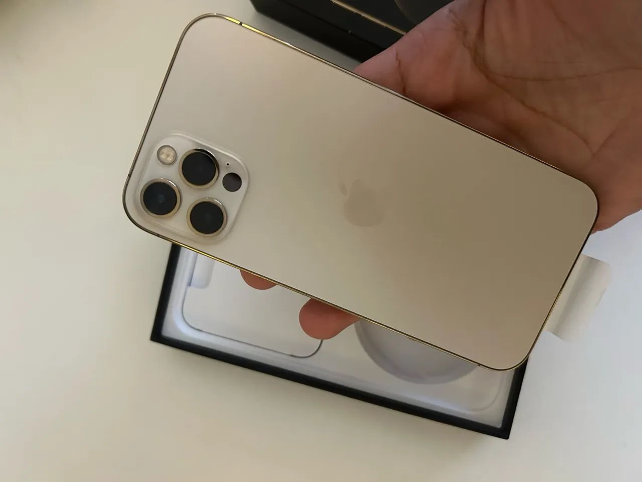 iPhone 12 Pro 128gb dourado - Foto 4