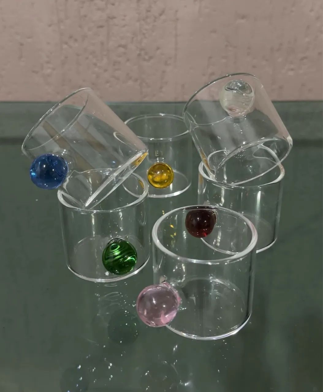 06 Xícara Com Alça Bolinha Colorida Vidro