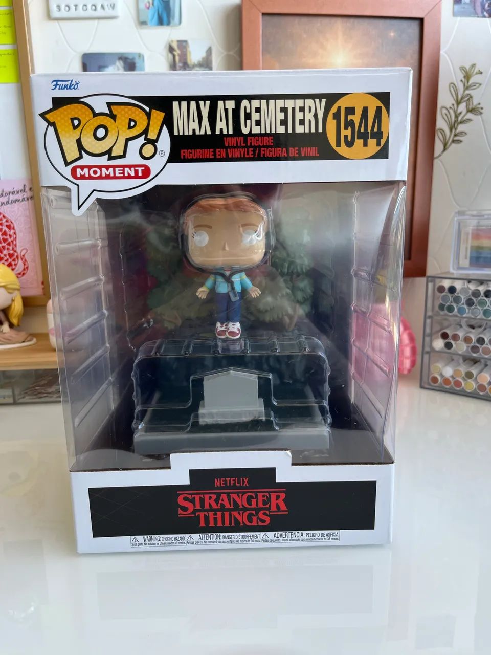Funko POP! Max at Cemetery (1544) - Foto 5