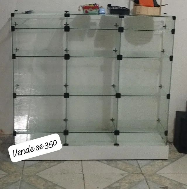 Balcao expositor de vidro