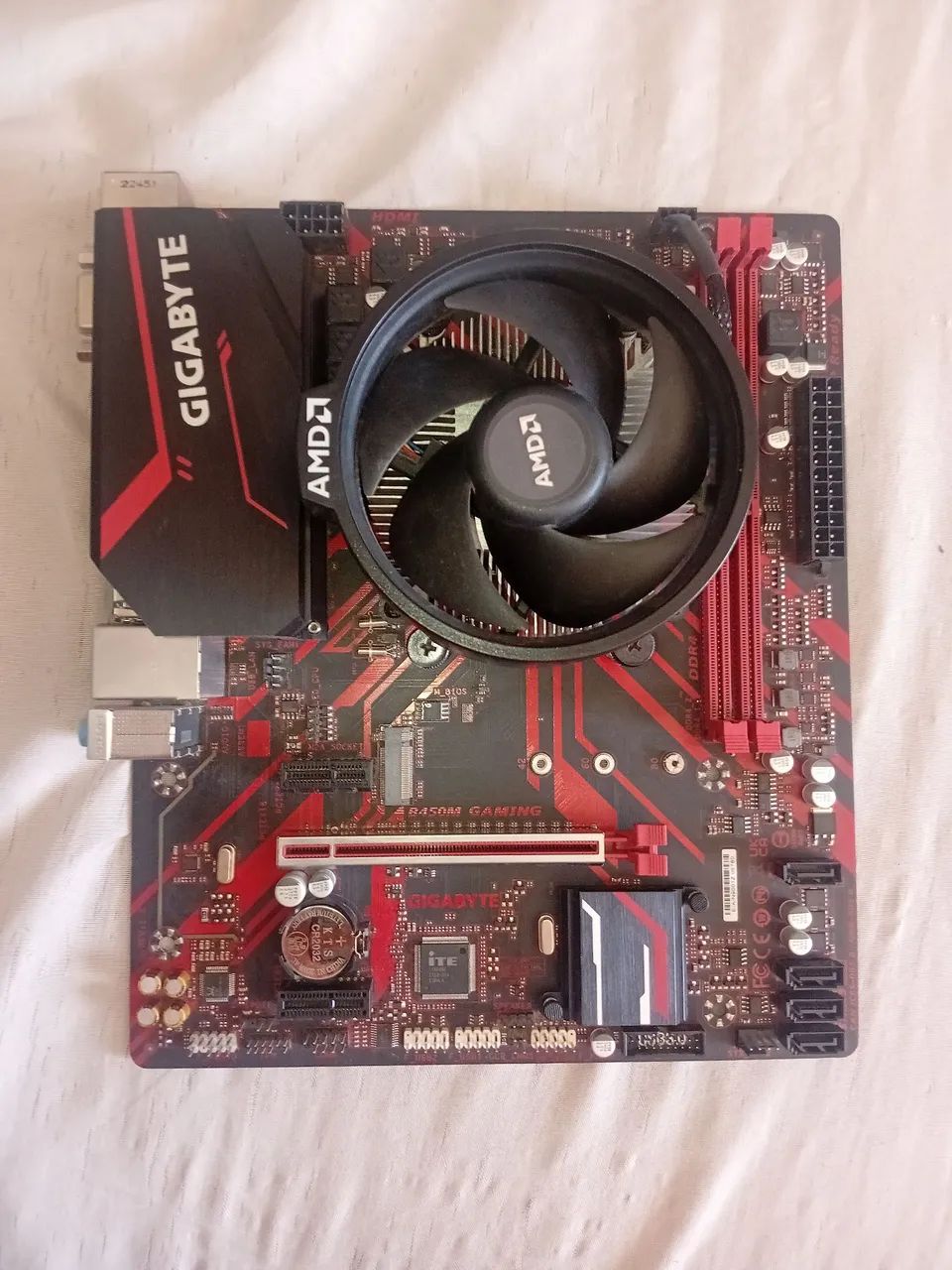 Placa mãe b450m gaming gigabyte