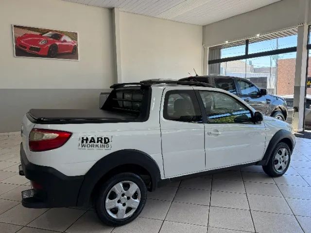 Fiat Strada Working Hard 1.4 Fire Flex 8V CD 2017 - Foto 4