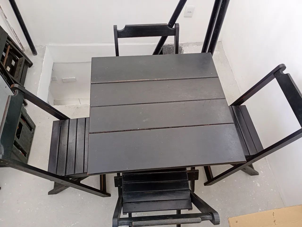 Mesa c 4 cadeiras 
