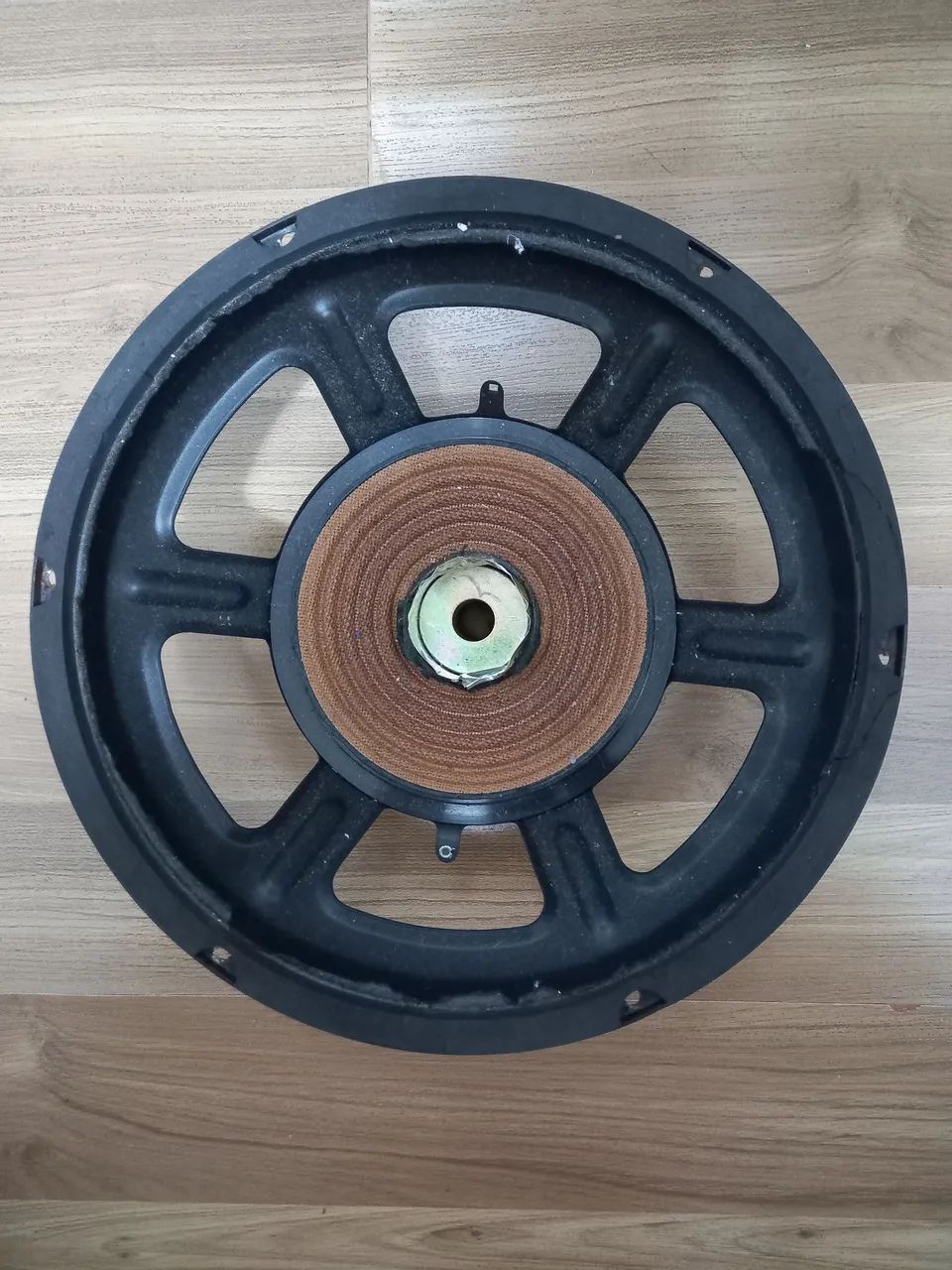 CARCAÇA SUBWOOFER BRAVOX 12" - 4OHMS; 150W