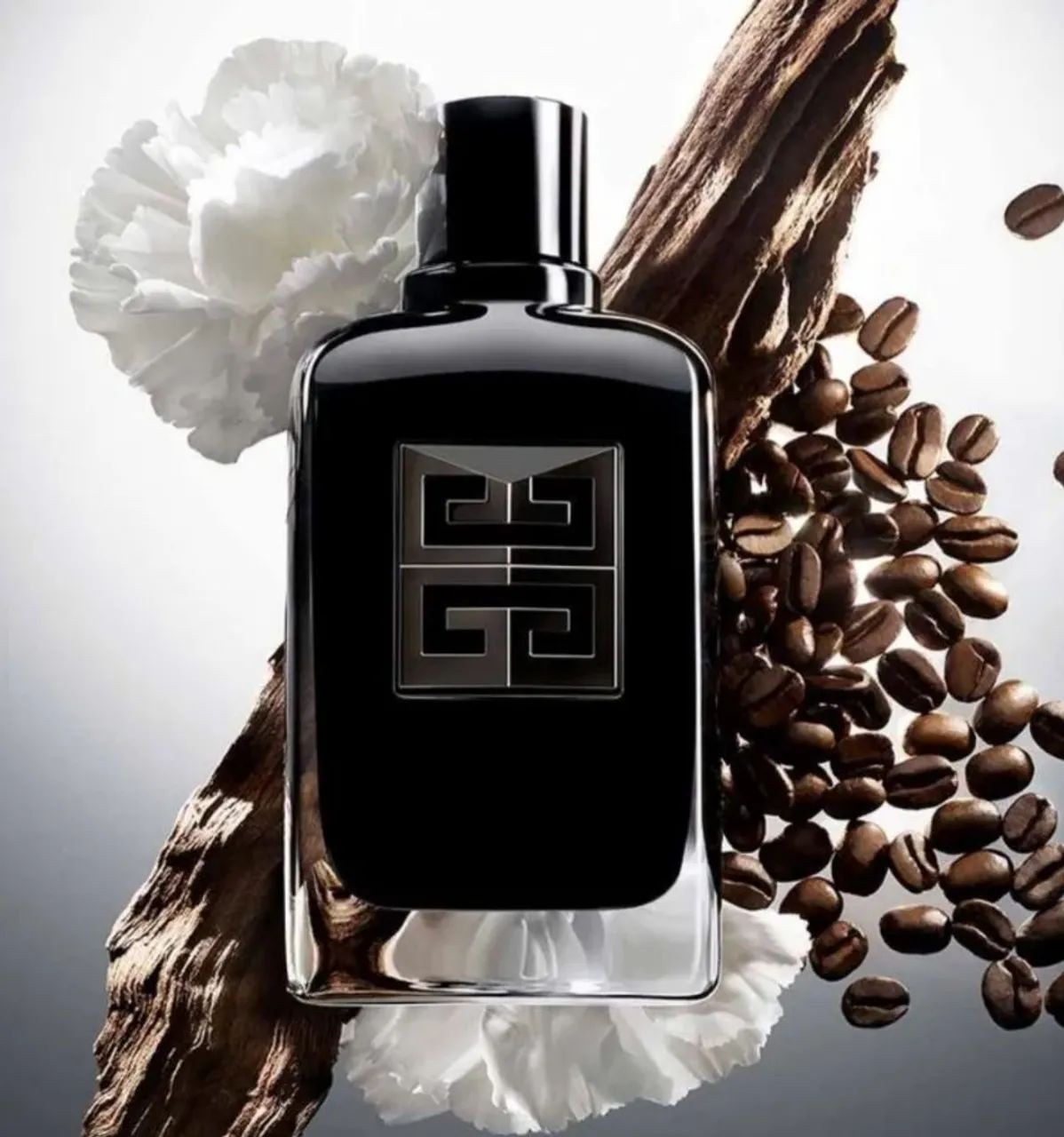 Perfume Givenchy Gentleman Society Extreme EDP 60ml - Foto 3