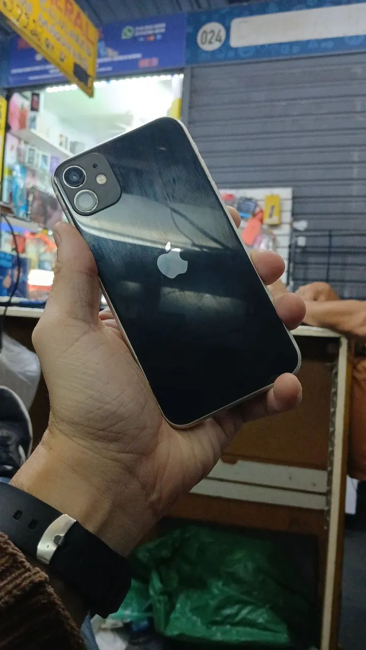 Vendo iphone 11 RJ - Foto 2