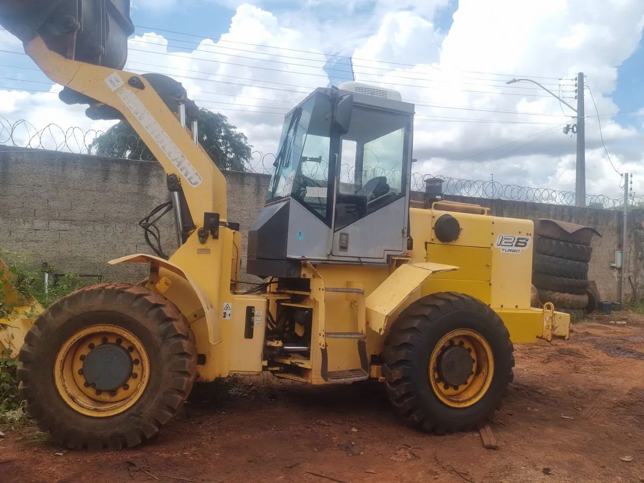 Pá carregadeira  , new holland 12B