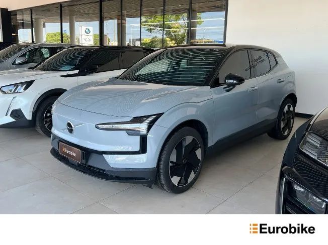 Volvo EX30 E60 Plus (elétrico) 2024
