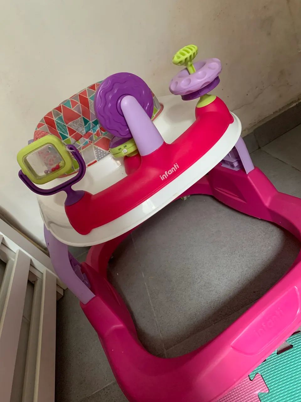 Andador de bebê 