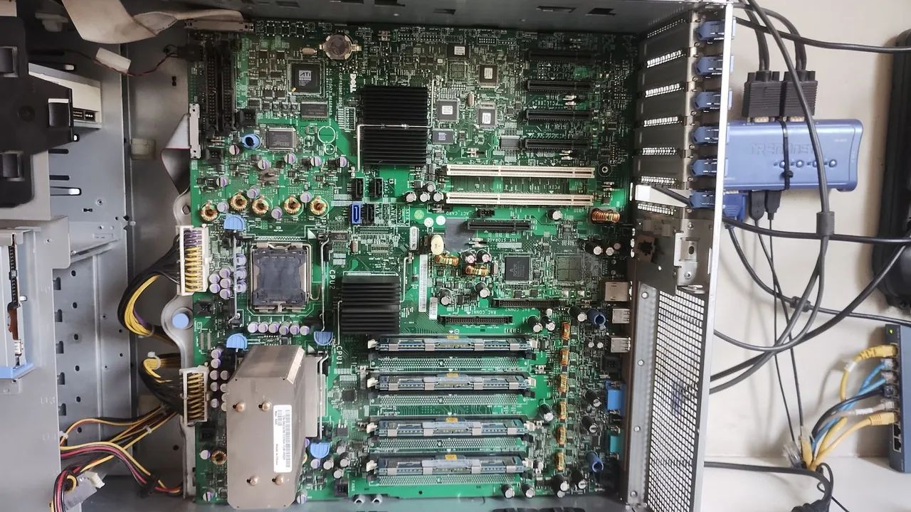Servidor Dell poweredge 1900 1xeon 5120 aceita 2 proc - Foto 4