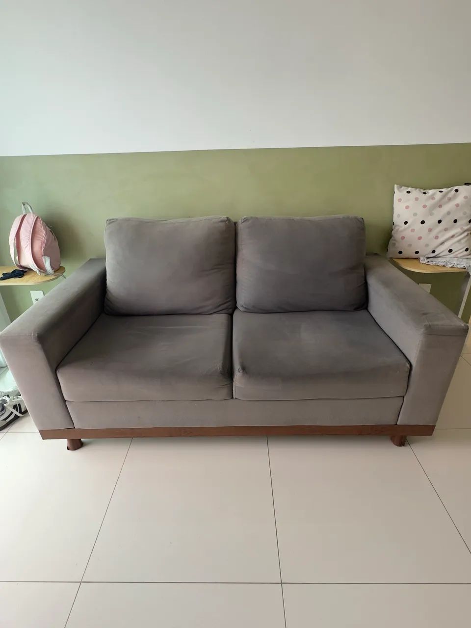 Sofá cinza dois lugares  - Foto 2