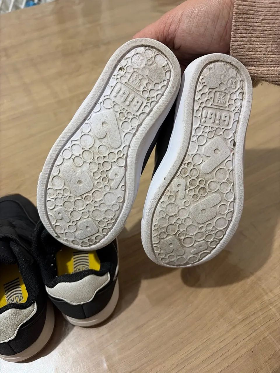 2 pares de tênis  - Foto 5