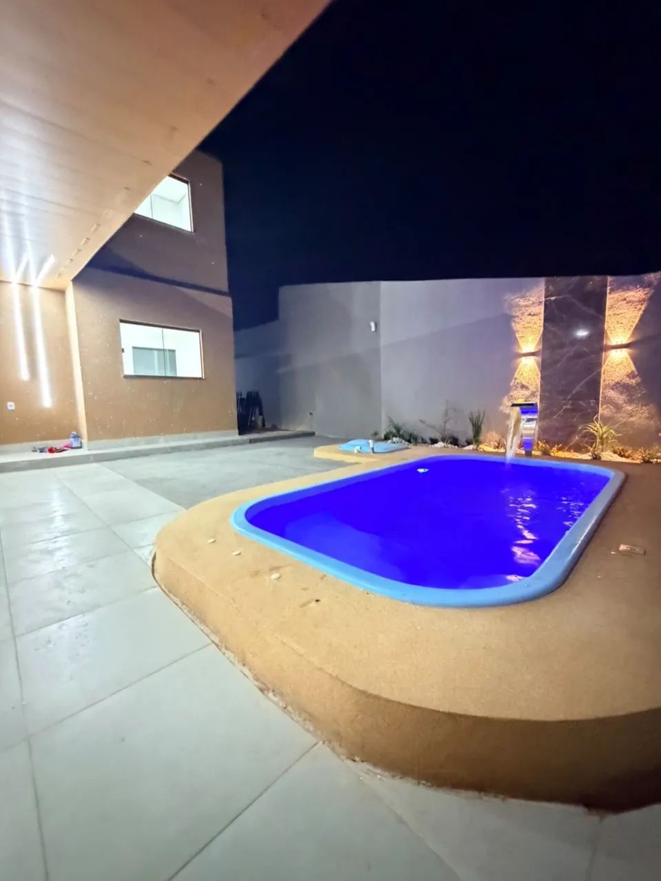 SOBRADO 4 QUARTOS EM ÁGUAS LINDAS  - Foto 3