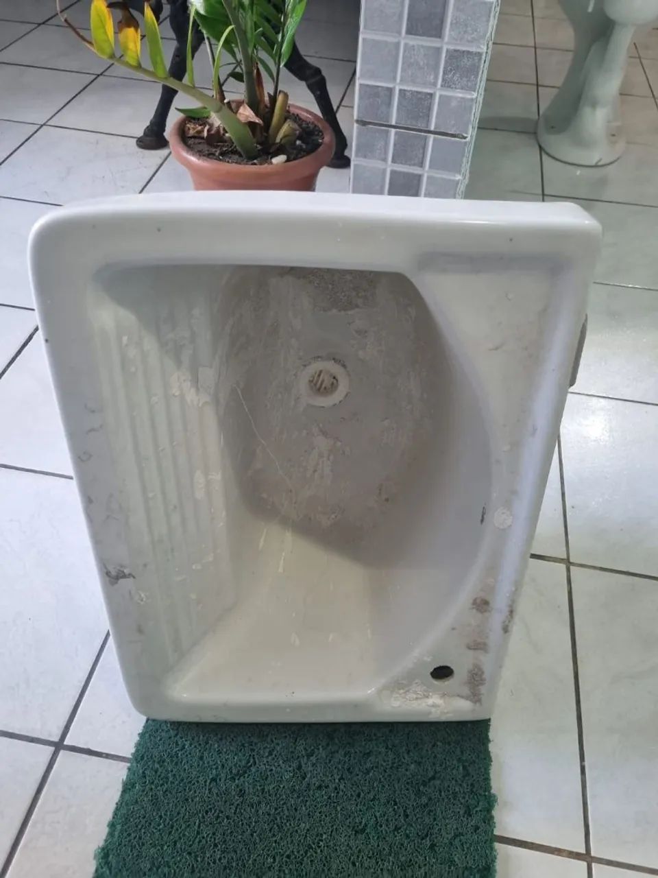 Vendo tanque  para área de serviço 