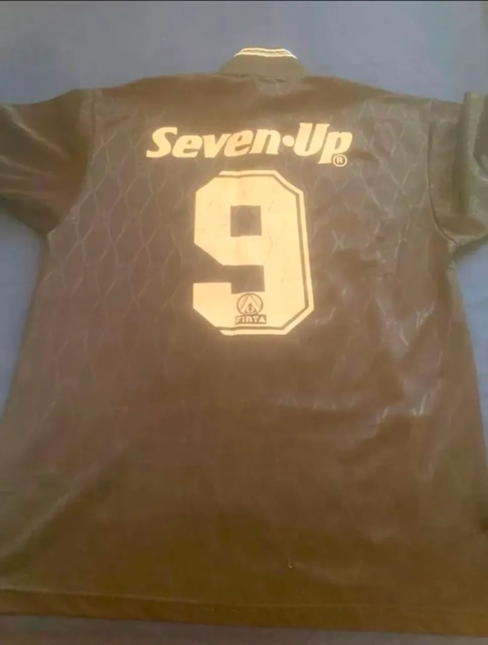Vende-se camisa original  ex jogador - Foto 2