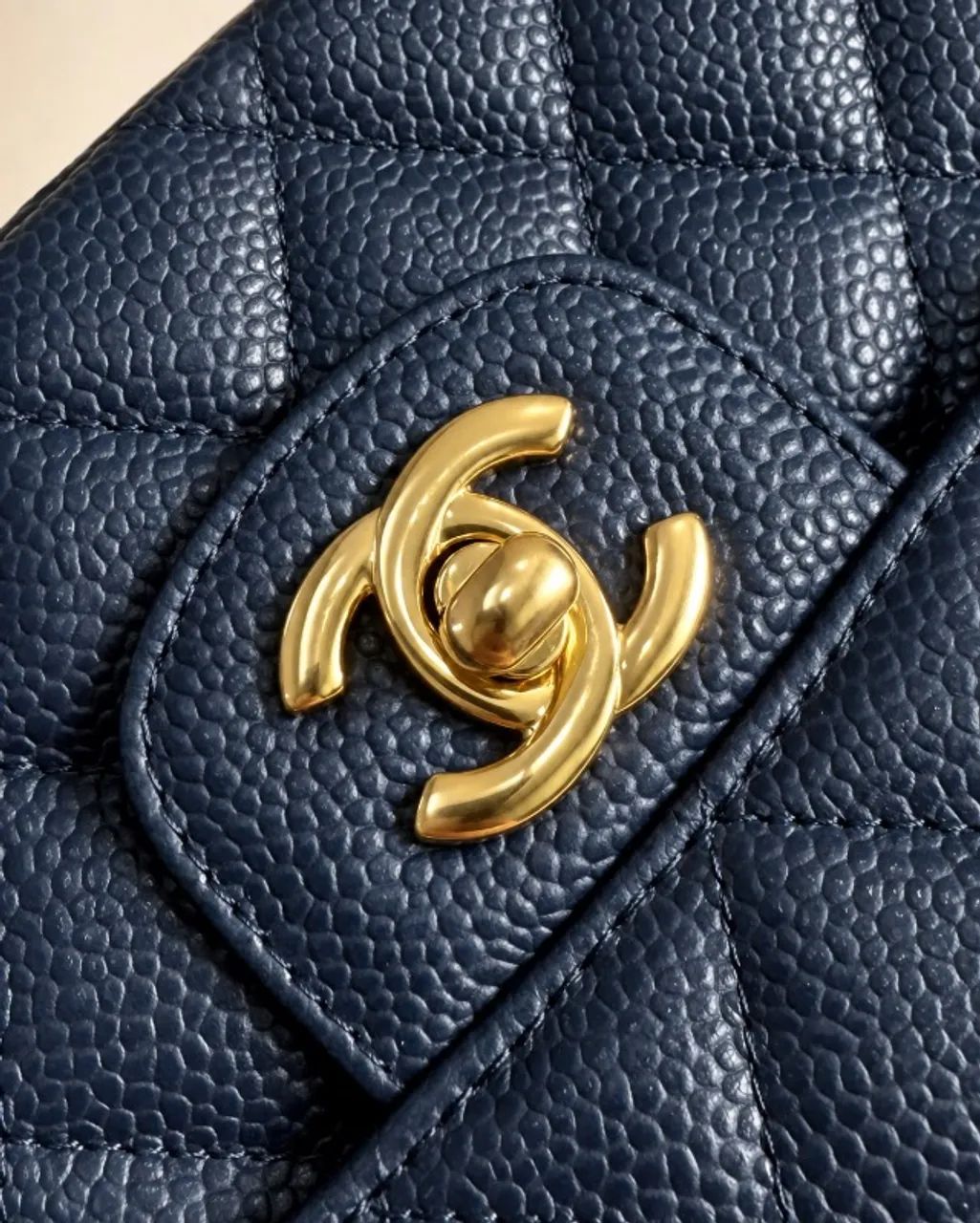 Bolsa Chanel azul em couro  - Foto 3
