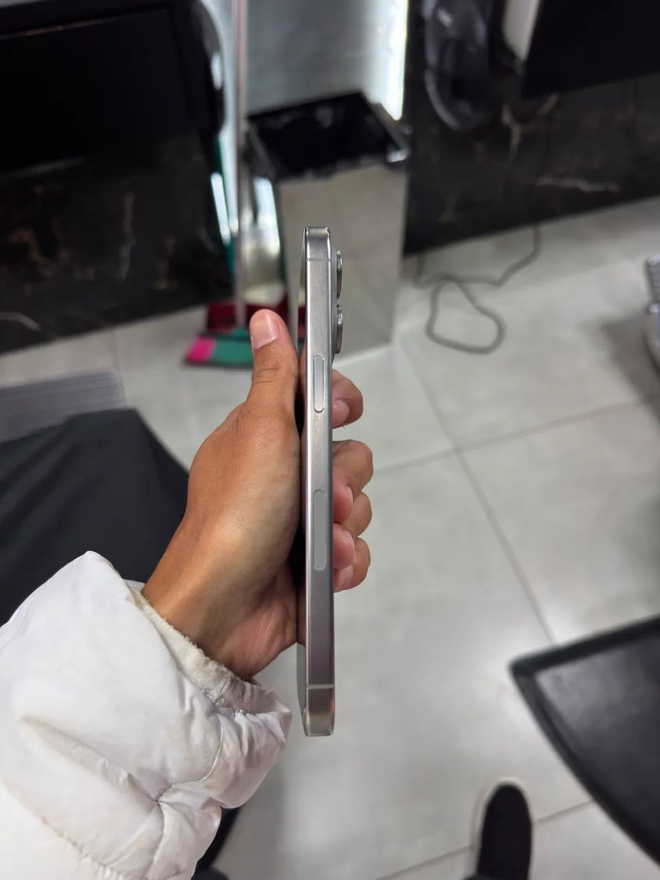 Iphone 15 Pro Max - Foto 3