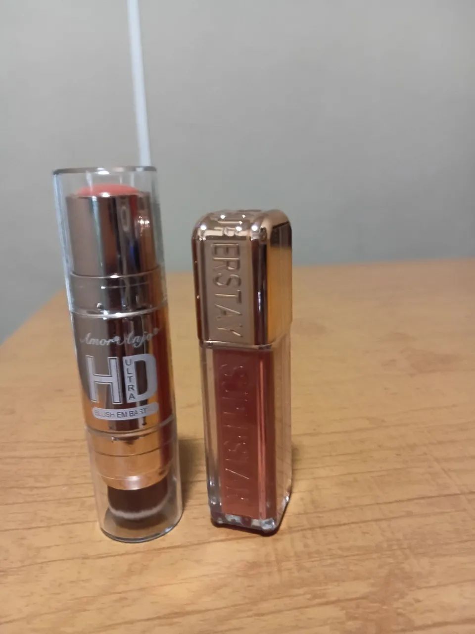 Blush de bastao com pincel numero 03 +batom de alta fixação 03 - Foto 2
