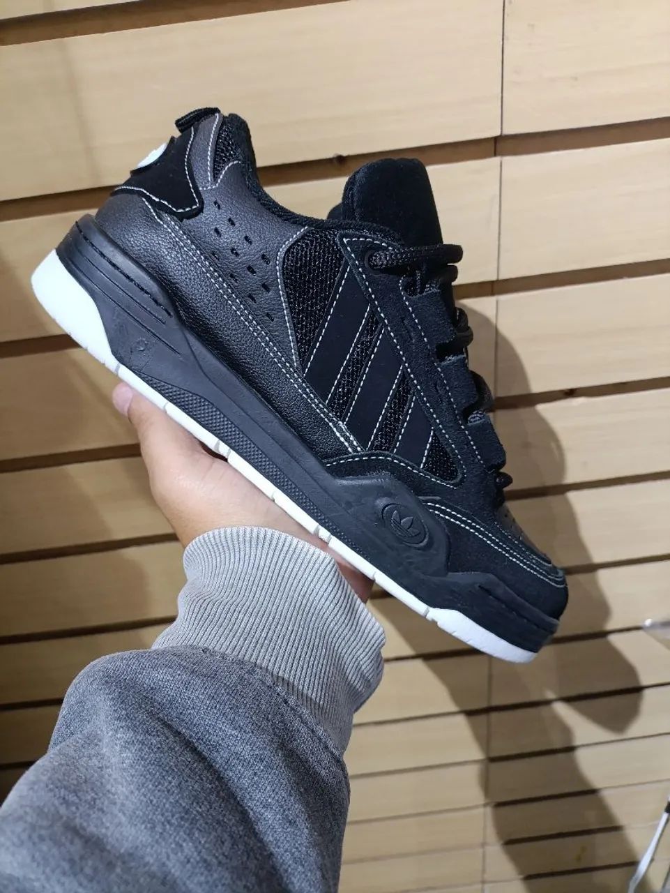Imperdível Tênis Adidas  - Foto 4