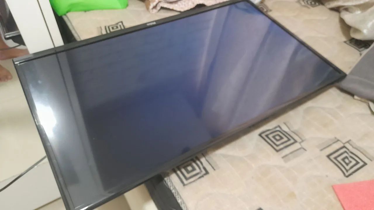 Vendo TV com defeito