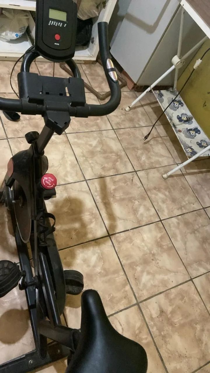 Bicicleta estática 